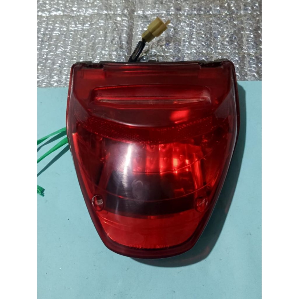 STOPLAMP LAMPU BELAKANG MOTOR MEGAPRO VERZA CB VERZA 150 ORIGINAL COPOTAN