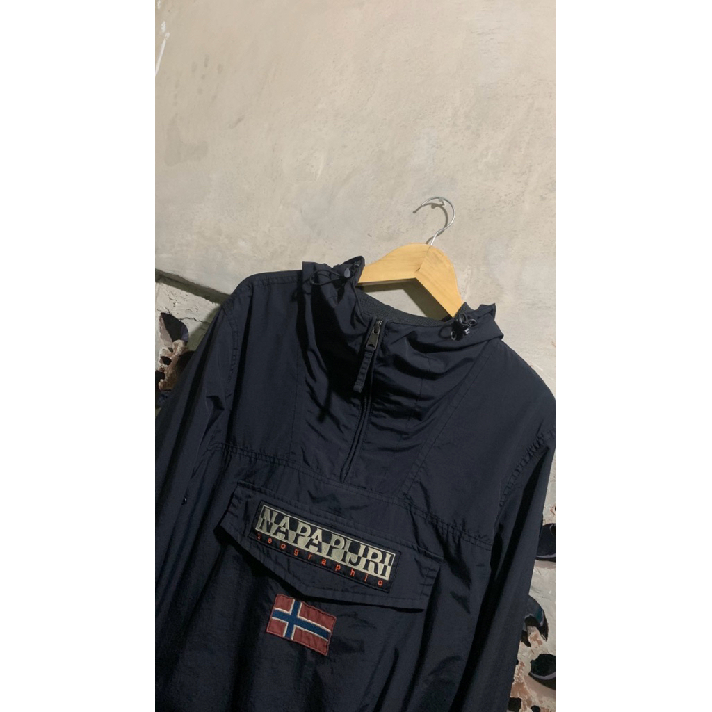 NAPAPIJRI RAINFOREST SUMMER BLACK 100% ORIGINAL