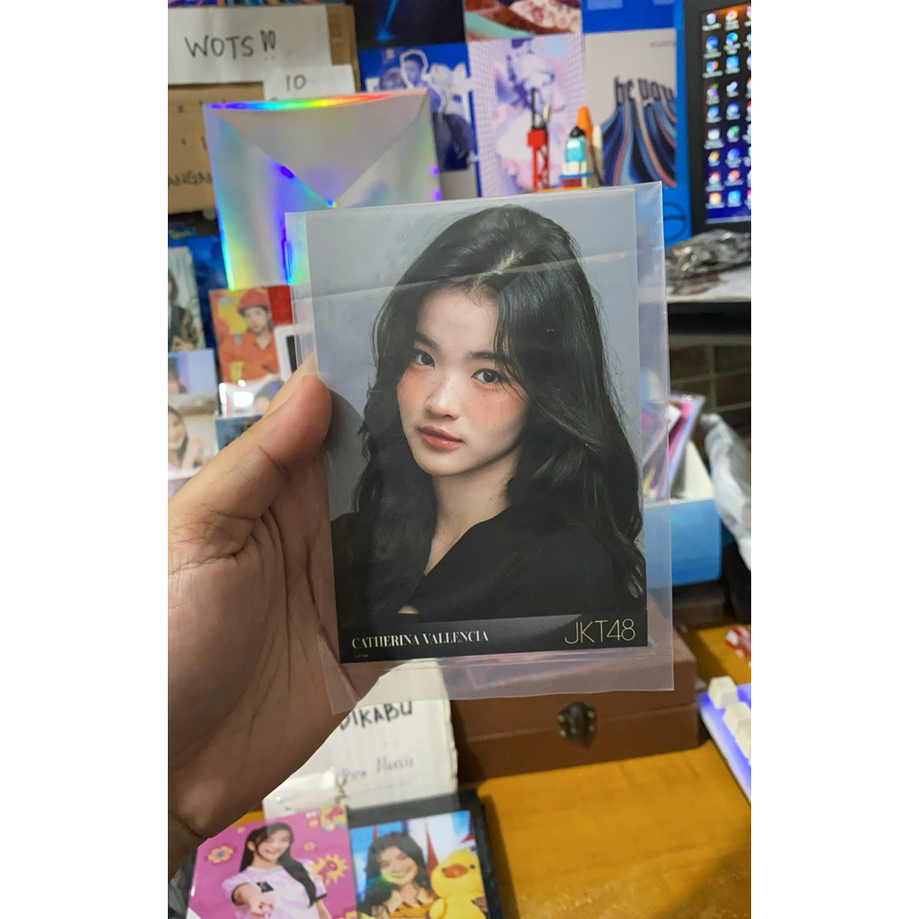 Photopack PP JKT48 Erine Kalender Freckless 2026 OFC