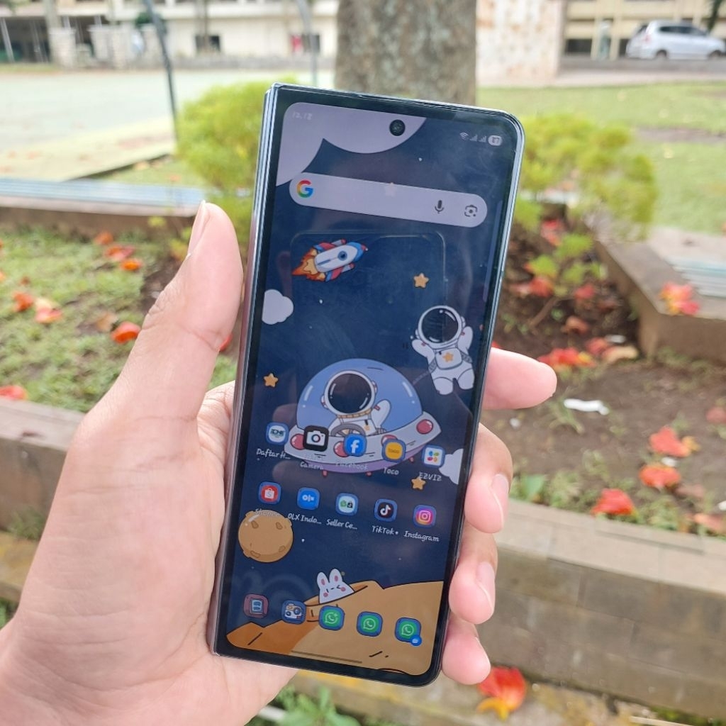 Samsung Galaxy Z Fold 4 Ram 12/512gb ORI SEIN minus LCD dalam mati rusak