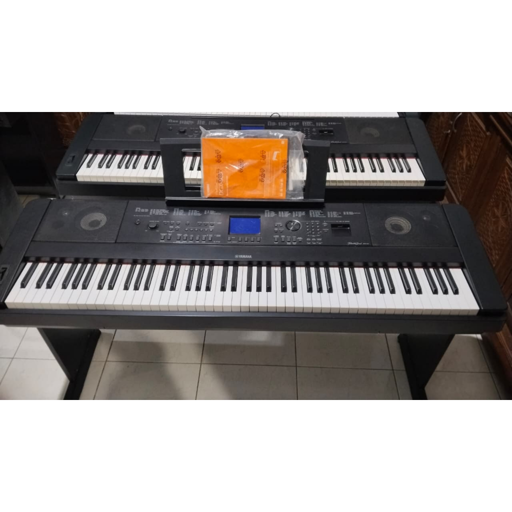 PIANO DIGITAL YAMAHA DGX-660
