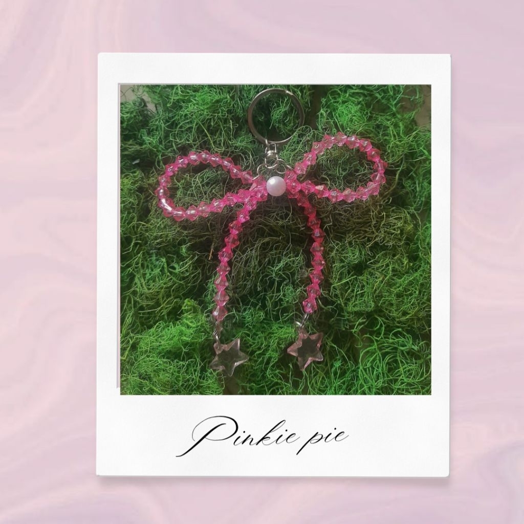 PINKIE PIE KEYCHAIN °•