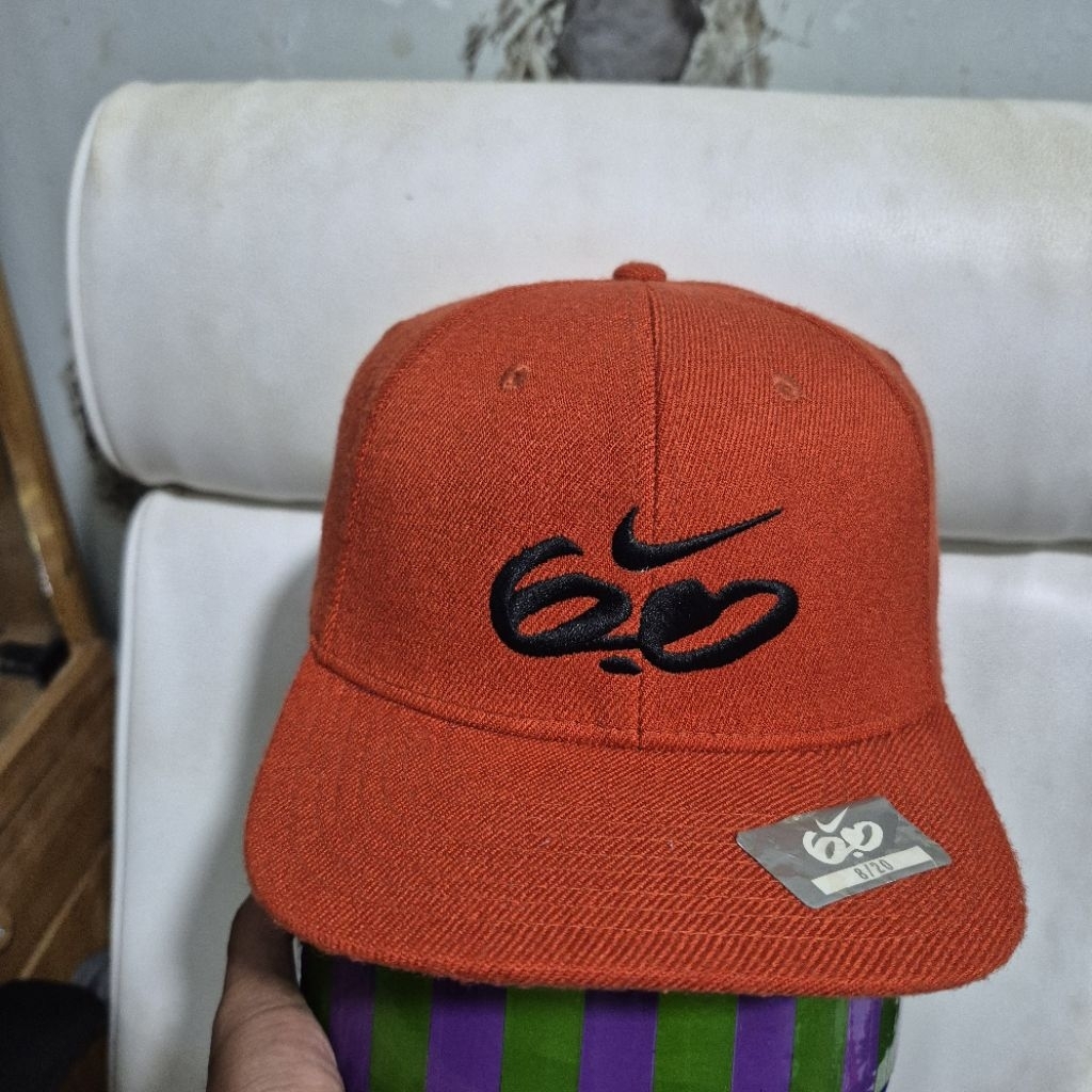 Topi Nike 6.0 fitted limited 08/20