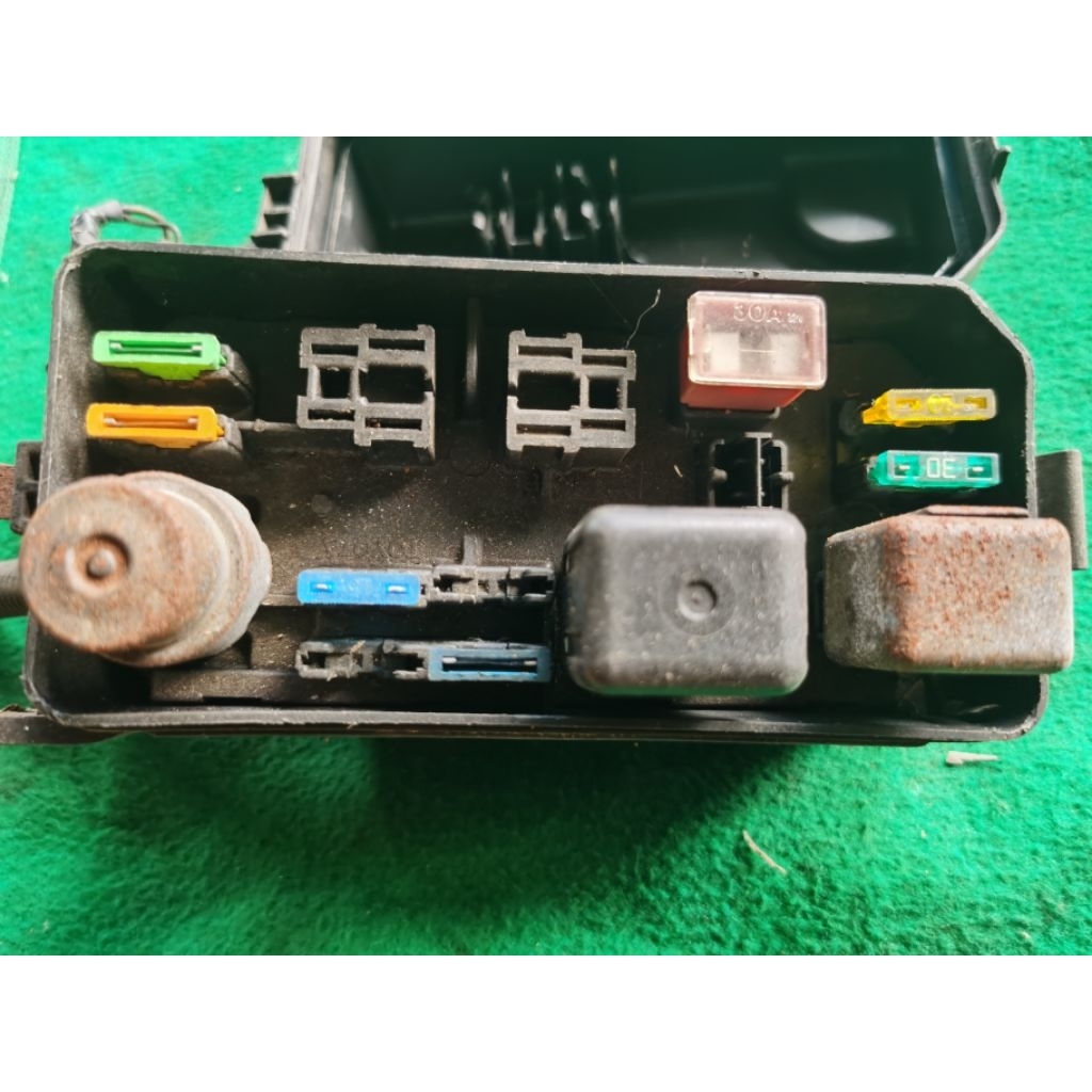 fuse box sekring mesin Corolla Twincam AE92 1.6
