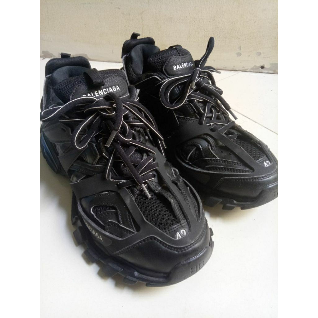 BALENCIAGA TRACK SNEAKERS BLACK  SIZE 42