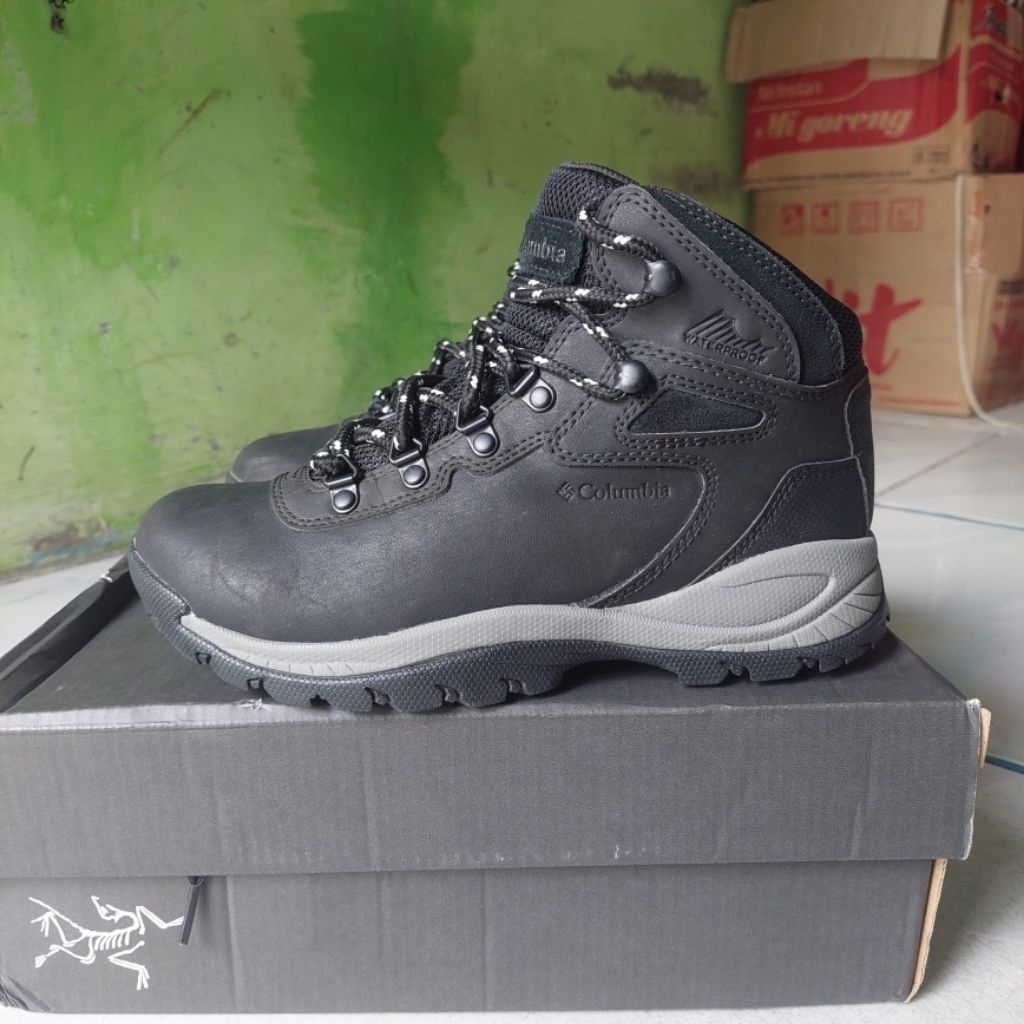 sepatu gunung columbia diamond peak men waterproof boot outdoor hiking camping
