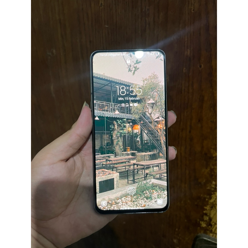 Samsung A80 (8/128)