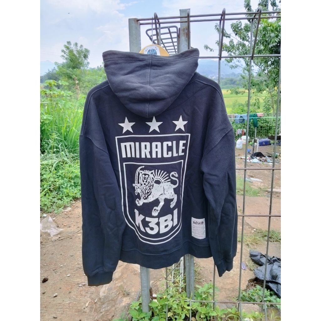 Hodie miracle x k3bi size l minus hole dikit sama wantur