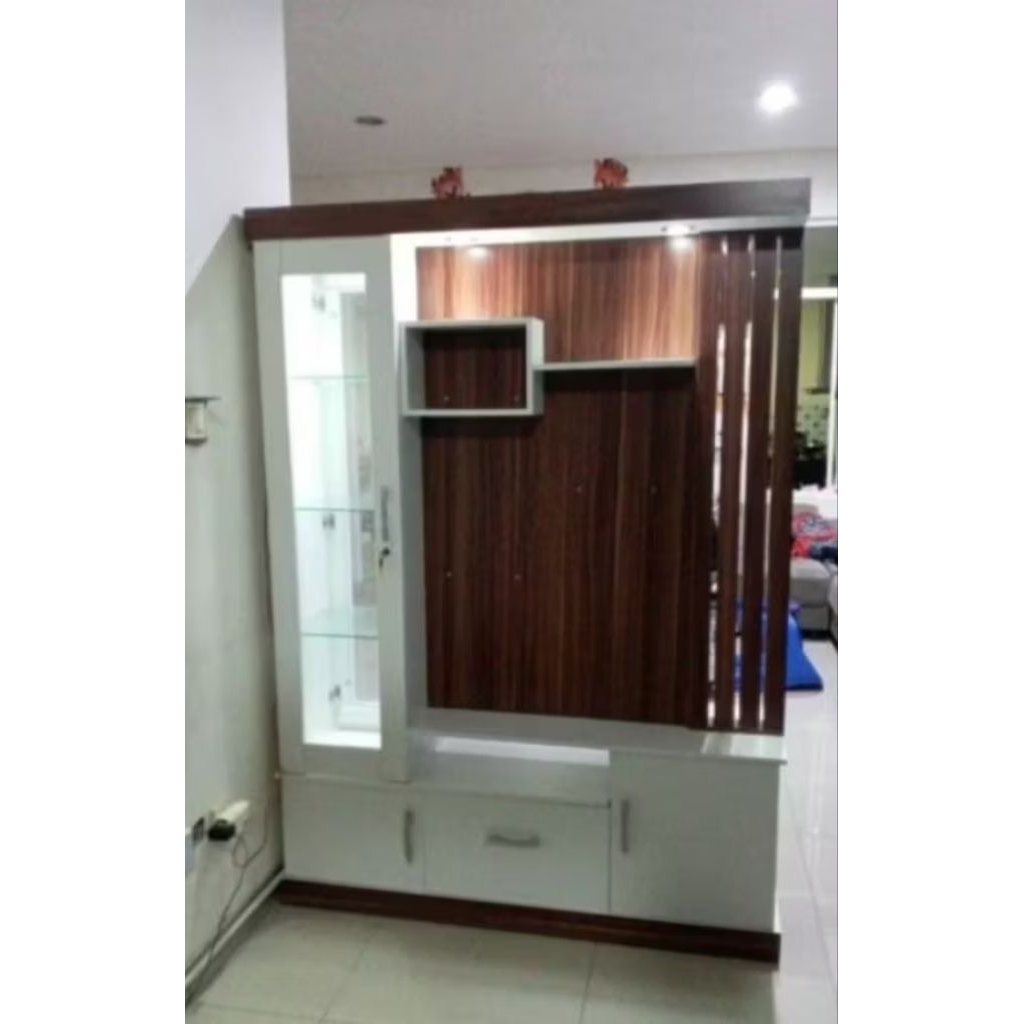 lemari partisi ruangan, sekat rumah, backdrop tv dua muka