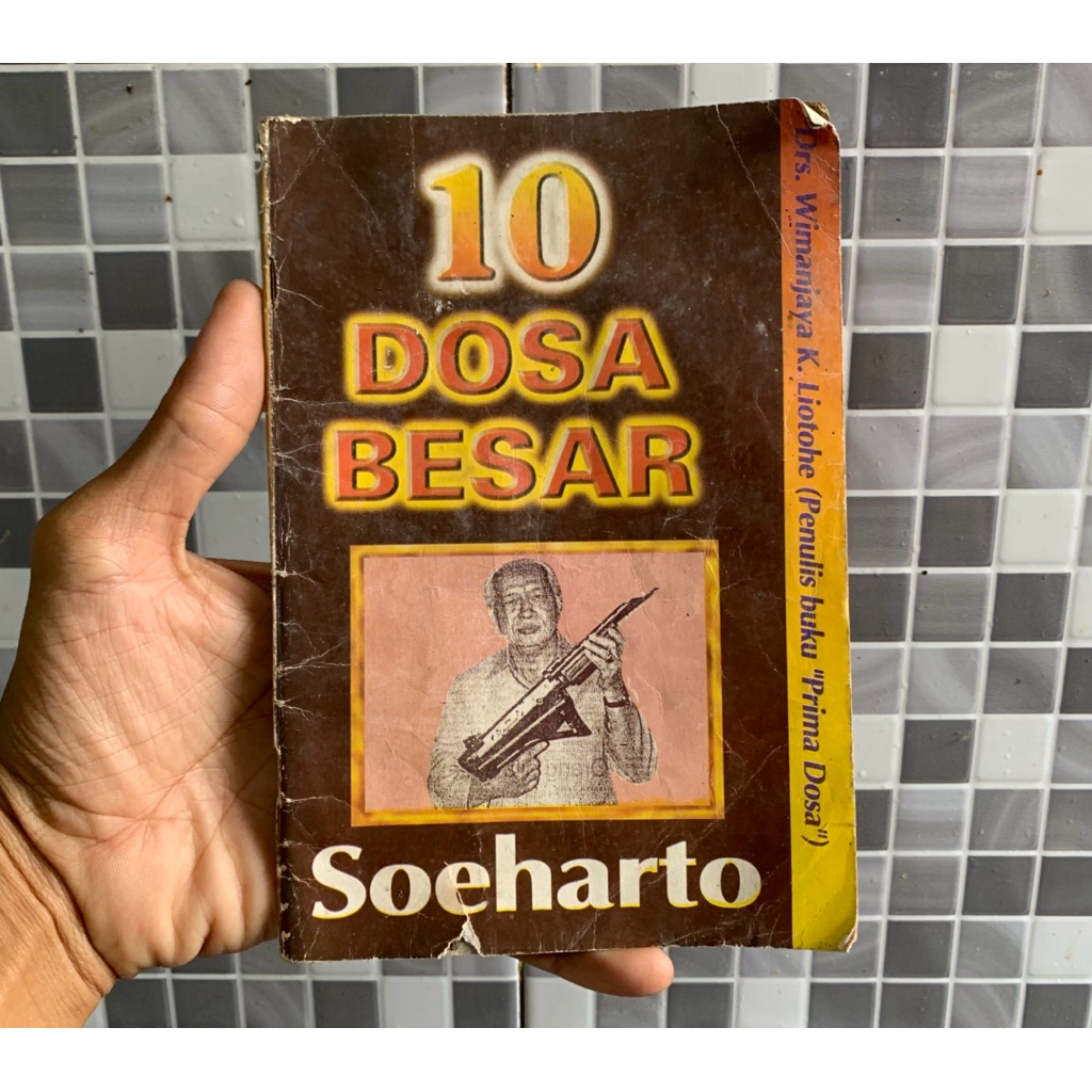 buku 10 DOSA BESAR SOEHARTO