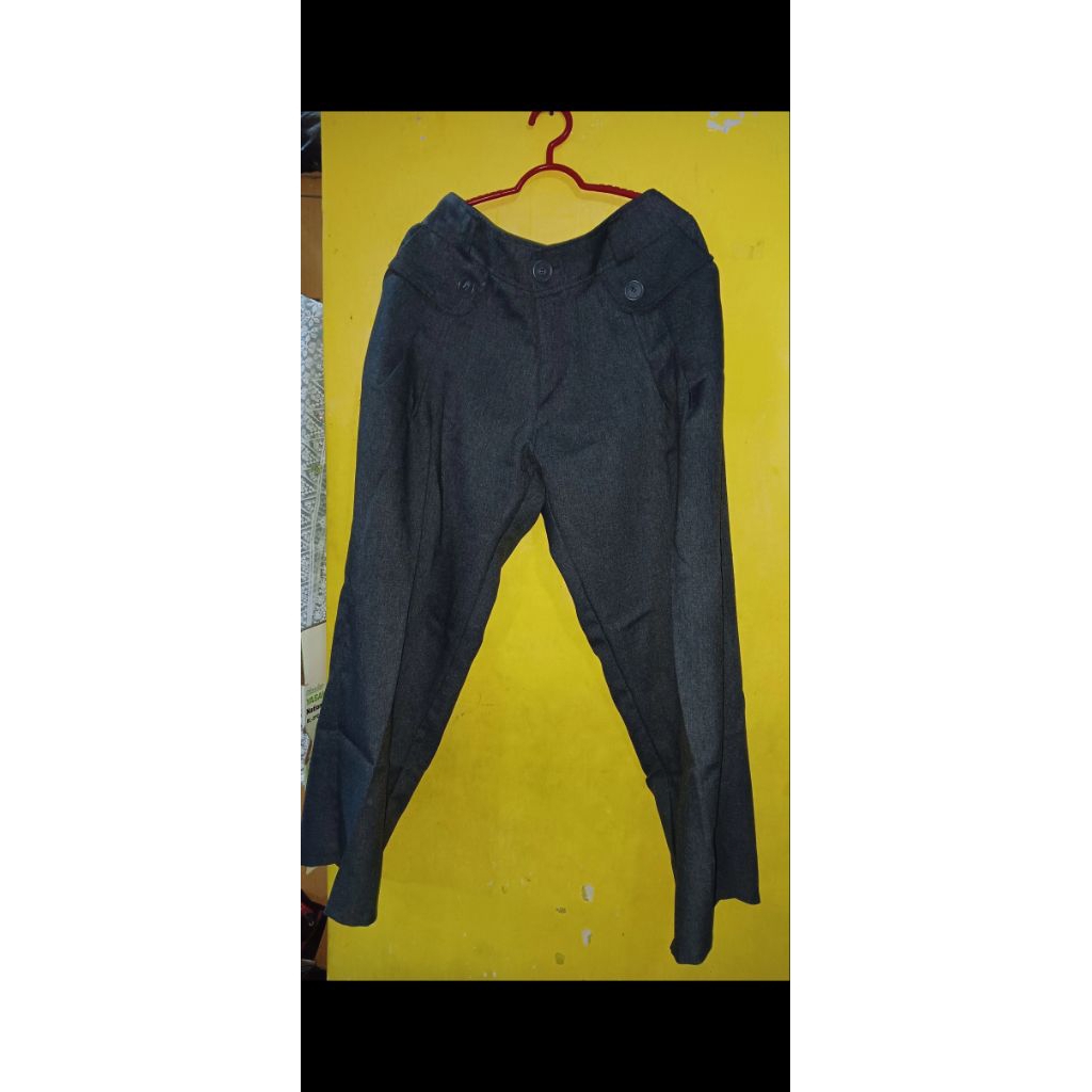 [PRELOVED] ORO PANTS - Loose Pants Trouser Wanita - Celana Anti Kusut Celana Kulot