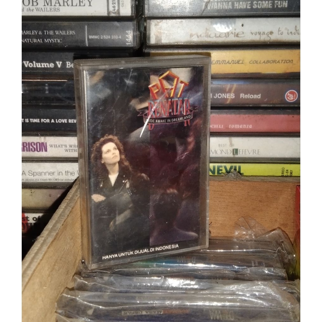kaset pita Pat Benatar - Wide Awake In Dreamland