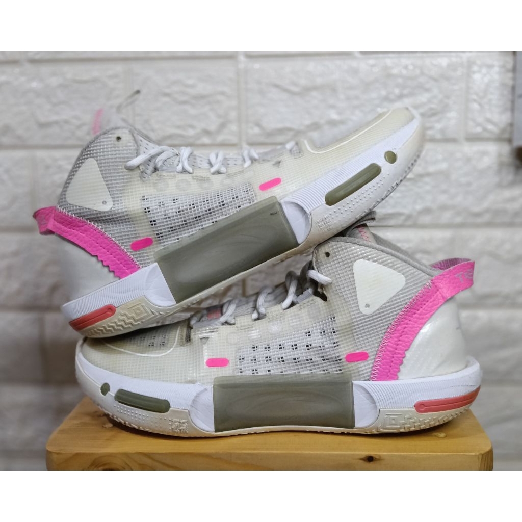 Lining Wade Shadow 4 '305' size 43