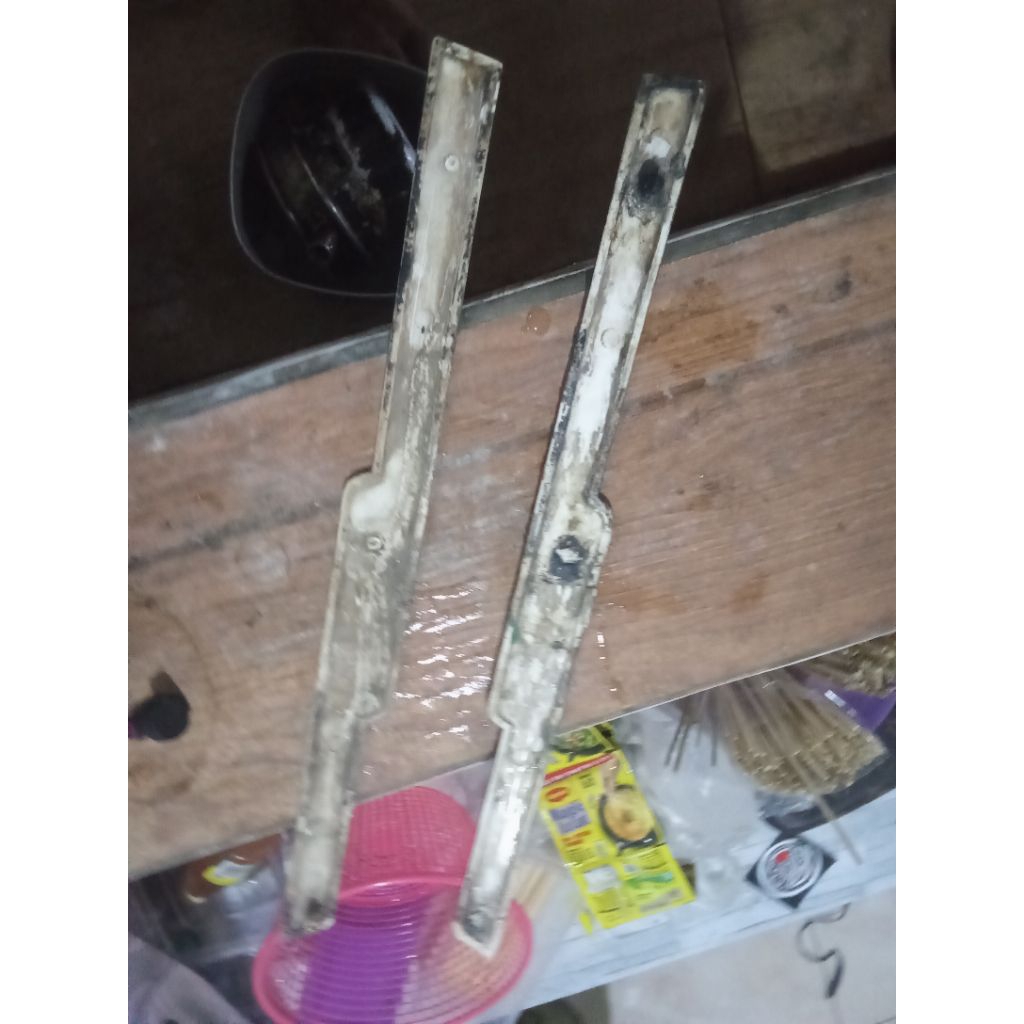 emblem tangki body Yamaha robot v80 robot original copotan lepasan