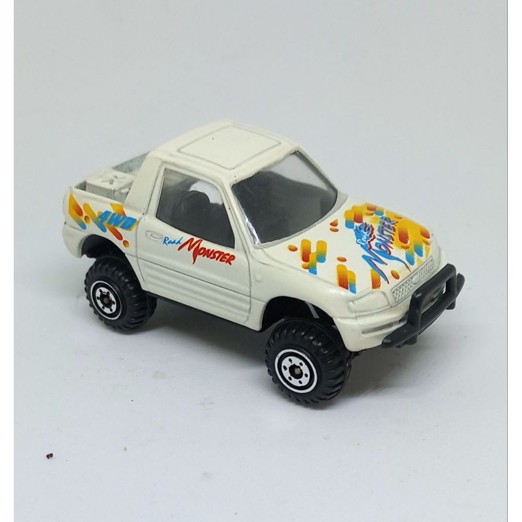 pioneer toyota rav4 pro engine streetmchine loose diecast 1/48 (t)