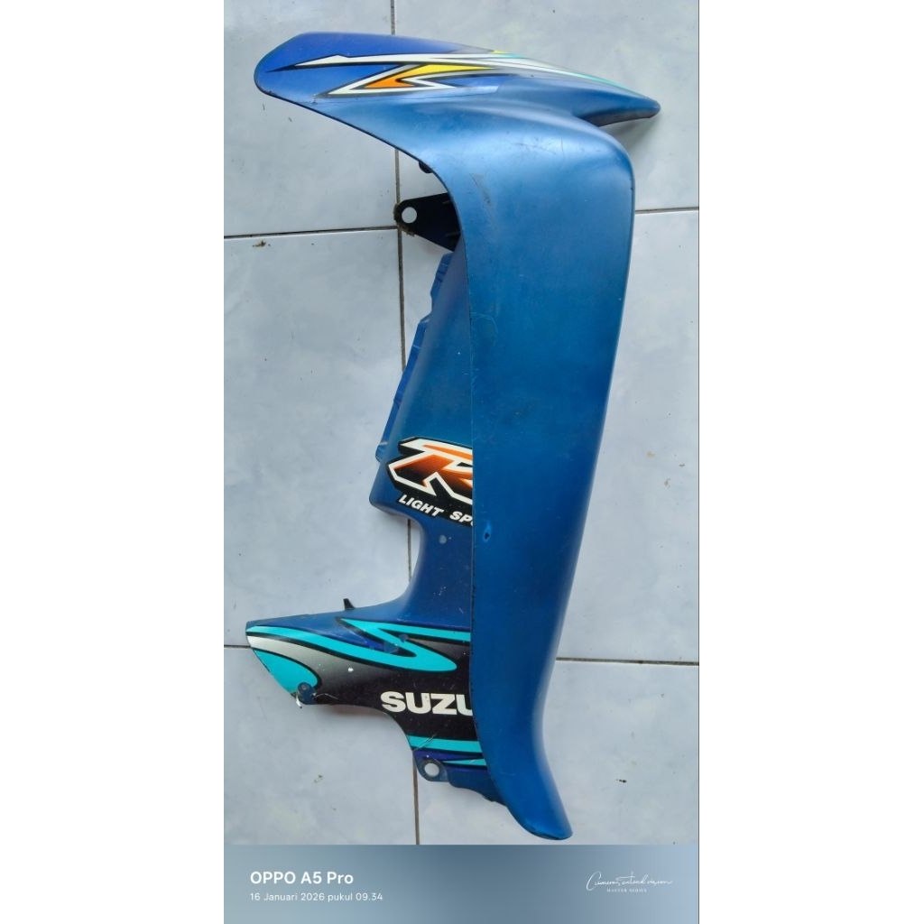 Cover sayap tebeng sayap luar Suzuki Smash 110 Smash old / lama ( kanan ) original second