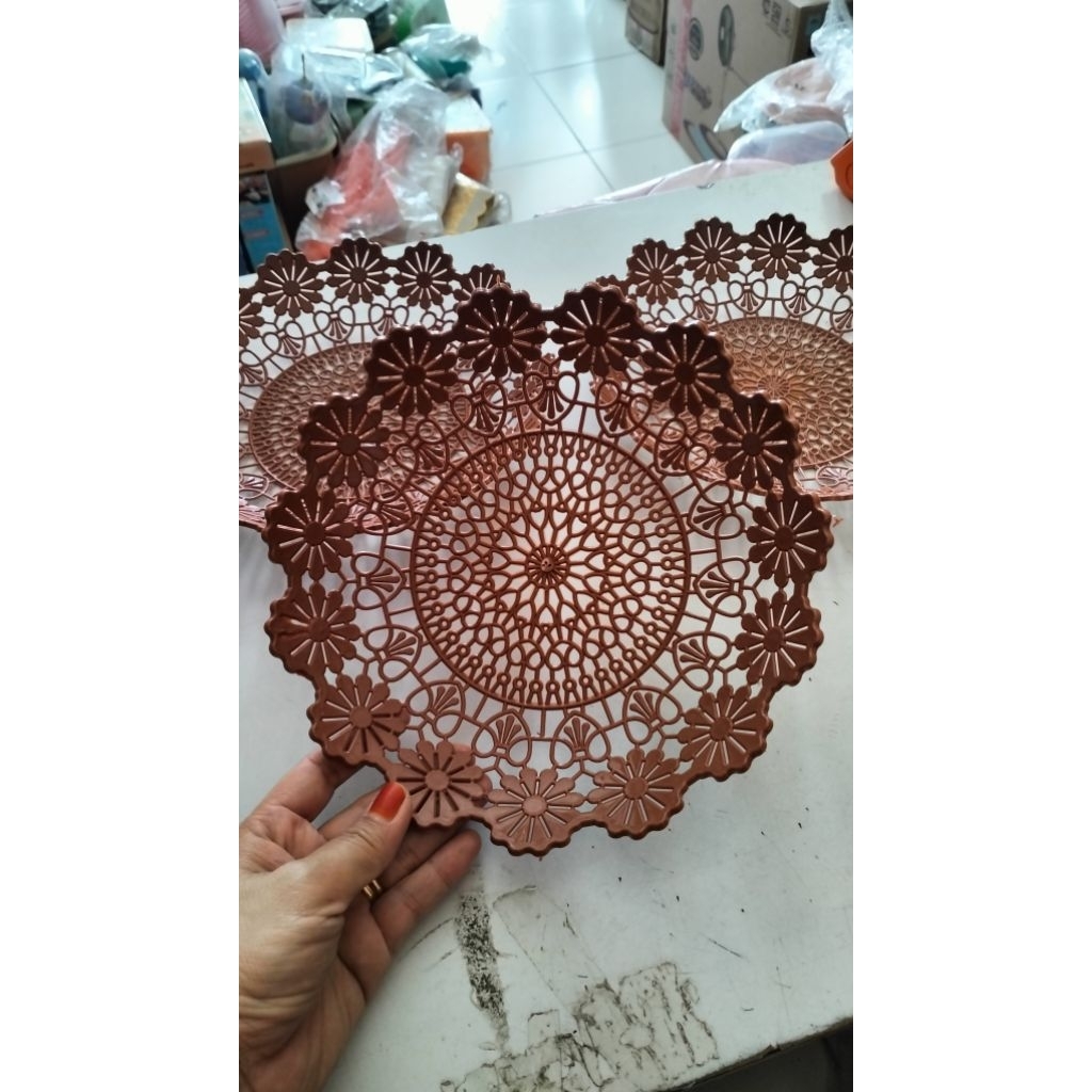 Piring jikin, piring rotan, piring plastik