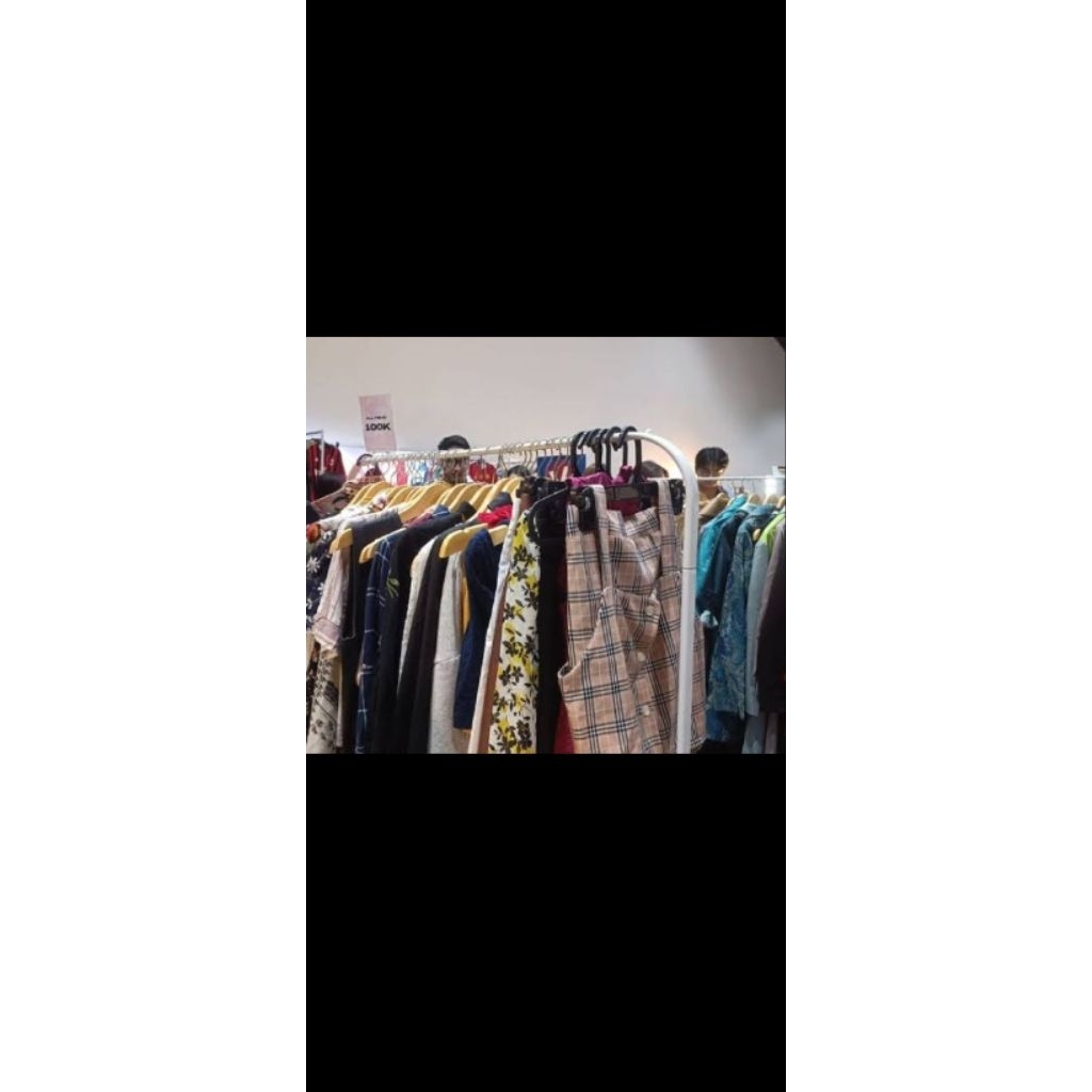 baju thrift perempuan,wanita dewasa remaja