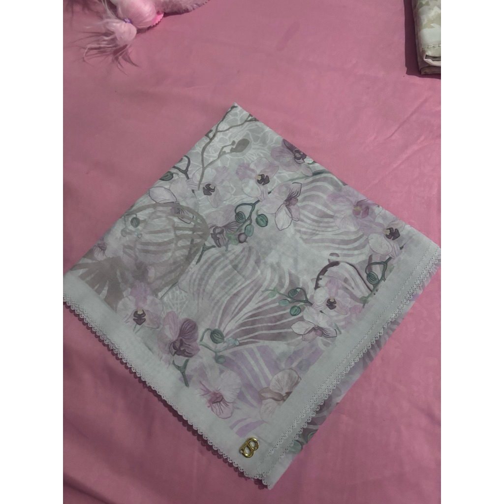 Preloved Buttonscarves Scarf