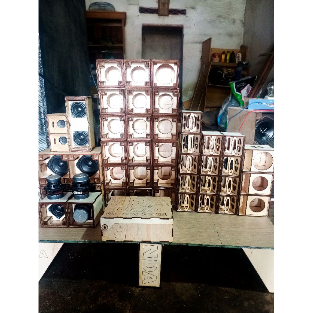 box/ sound miniatur 2 inch