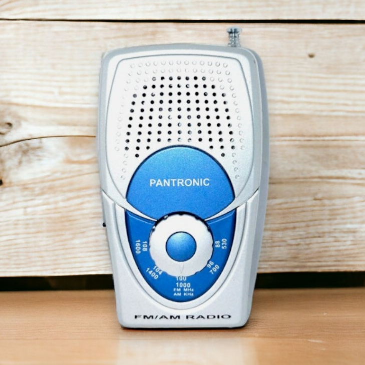 Radio FM AM Shining Star Mini Portable Radio SS 63 Free Earphone