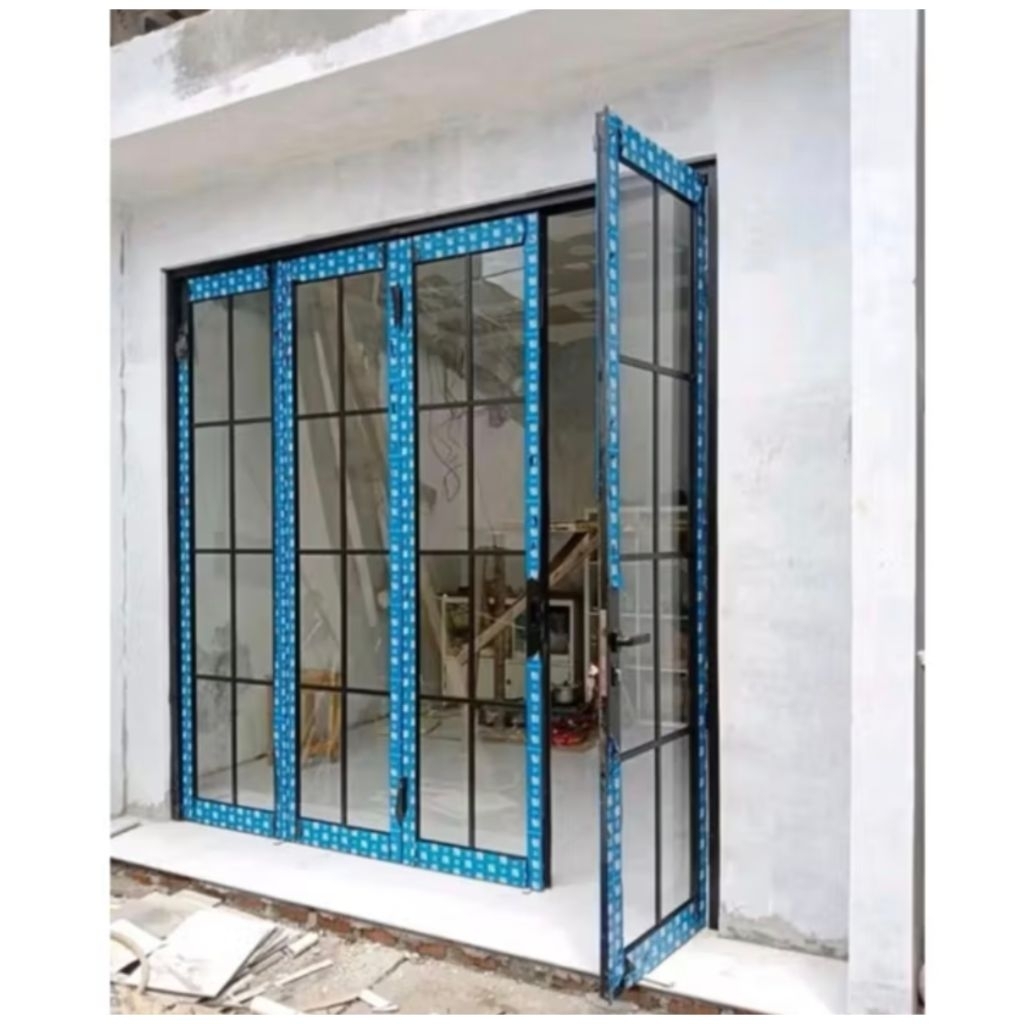 pintu aluminium merek ykk lipat 4 daun kaca 6mm kusen rinc