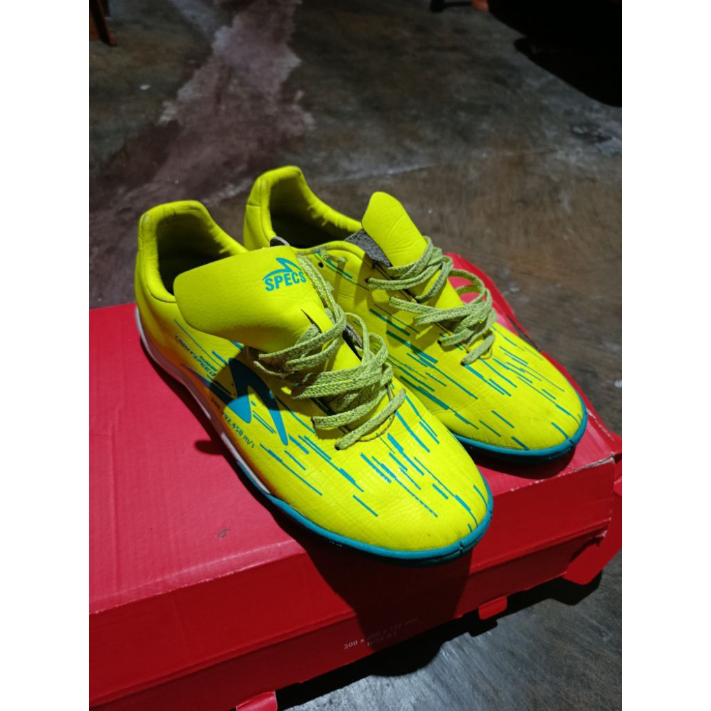 sepatu futsal ls reborn yellwo