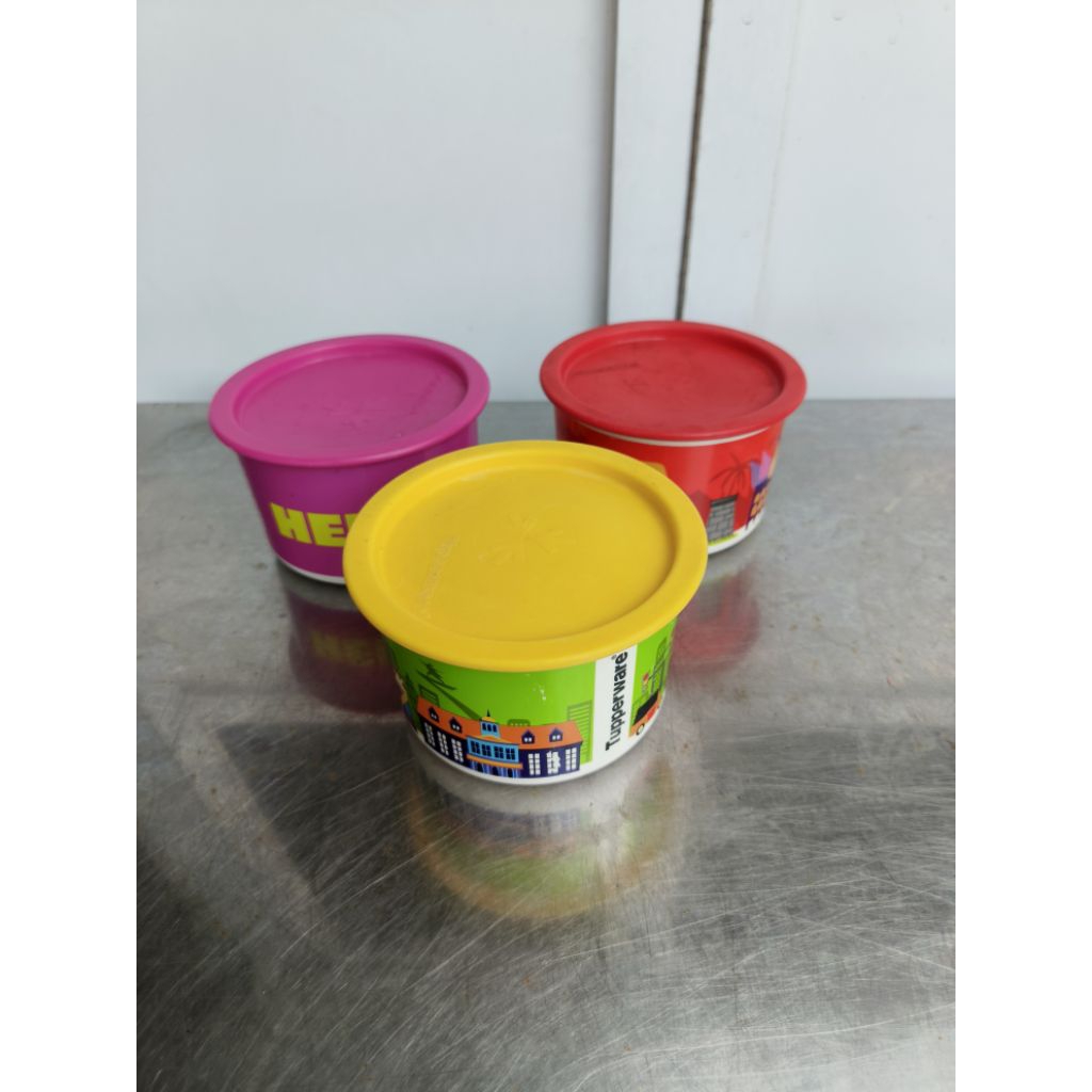 Tupperware happy canister tempat makan bulat 3 pcs