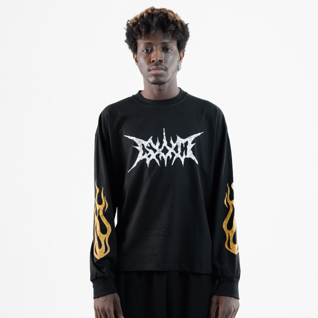 WRLD STUDIOS | Long Sleeve Boxy Oversized Tshirt Bone Fire Black 20s