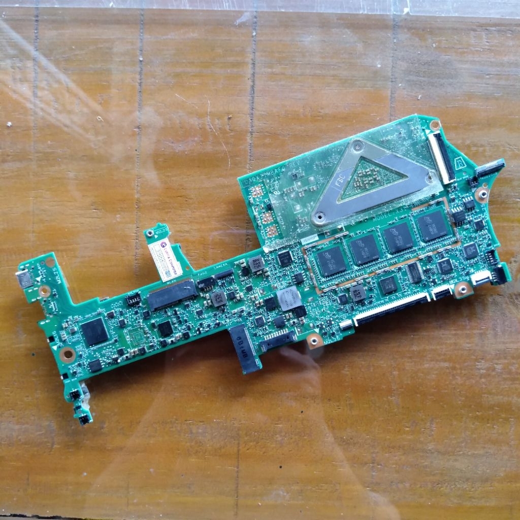 motherboard mati hp Spectre 13-w023dx core i7 gen 7 baca deskripsi dulu