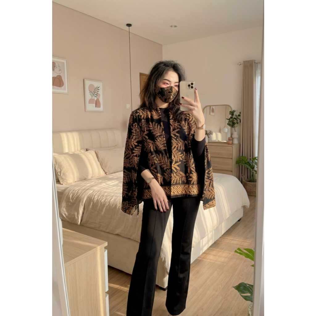 BLAZER CAPE BATIK MOTIF DAUN