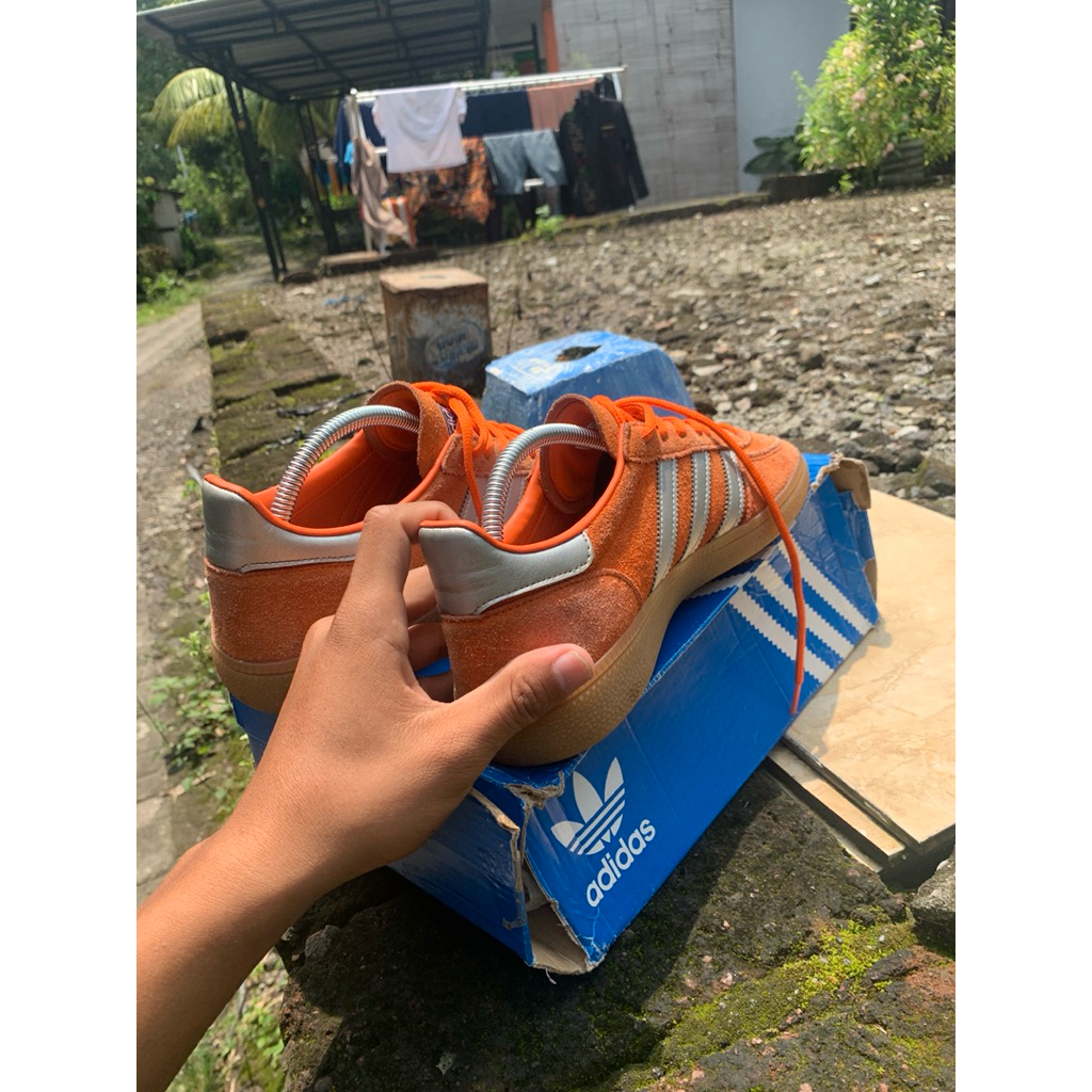 adidas spezial orange