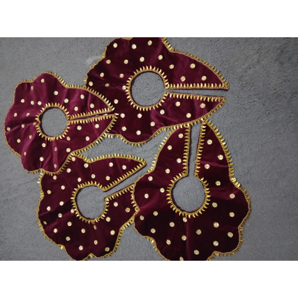 tutup dada / teratai