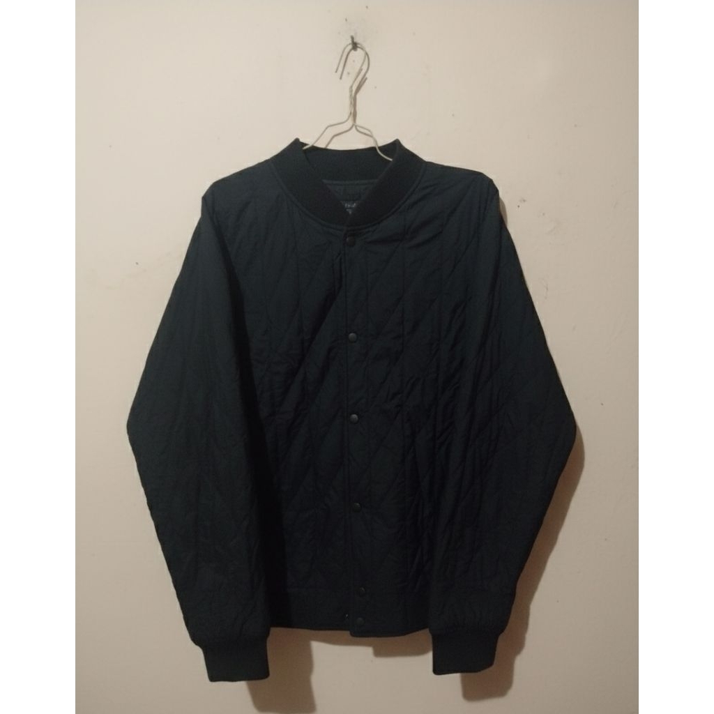 Jaket Bomber Uniqlo Quilted Navy Original - Ultra Light & Windproof