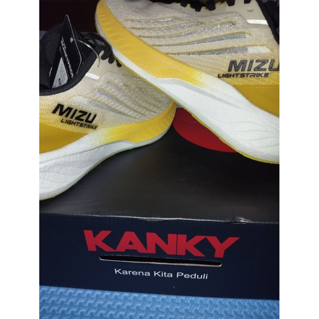 sepatu kanky
