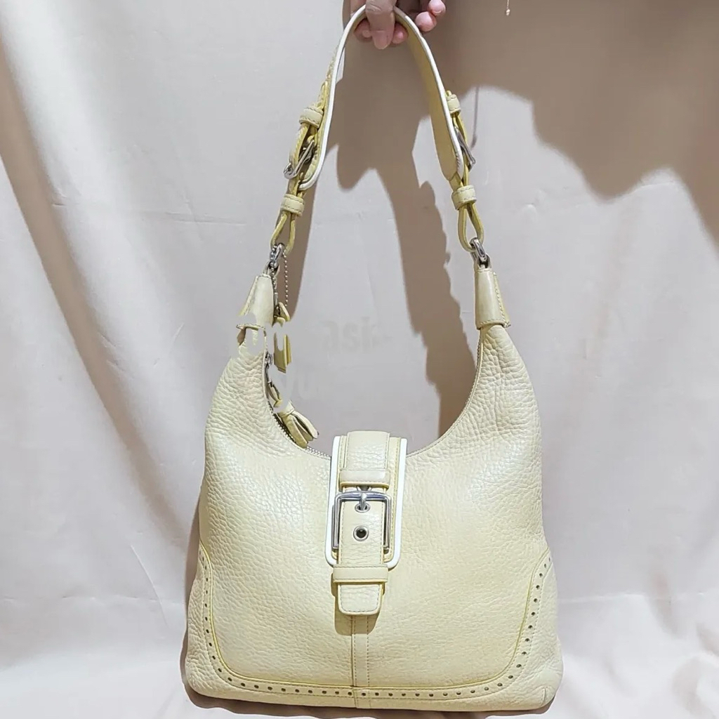 Coach Hampton Hobo Butter Yellow Vintage