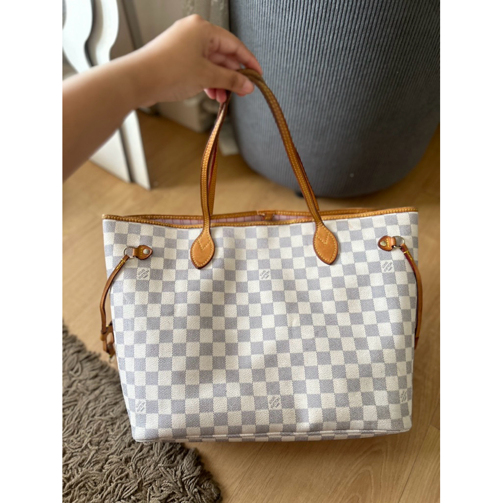 Preloved Louis Vuitton LV Neverfull MM tote bag in Damier Azur canvas
