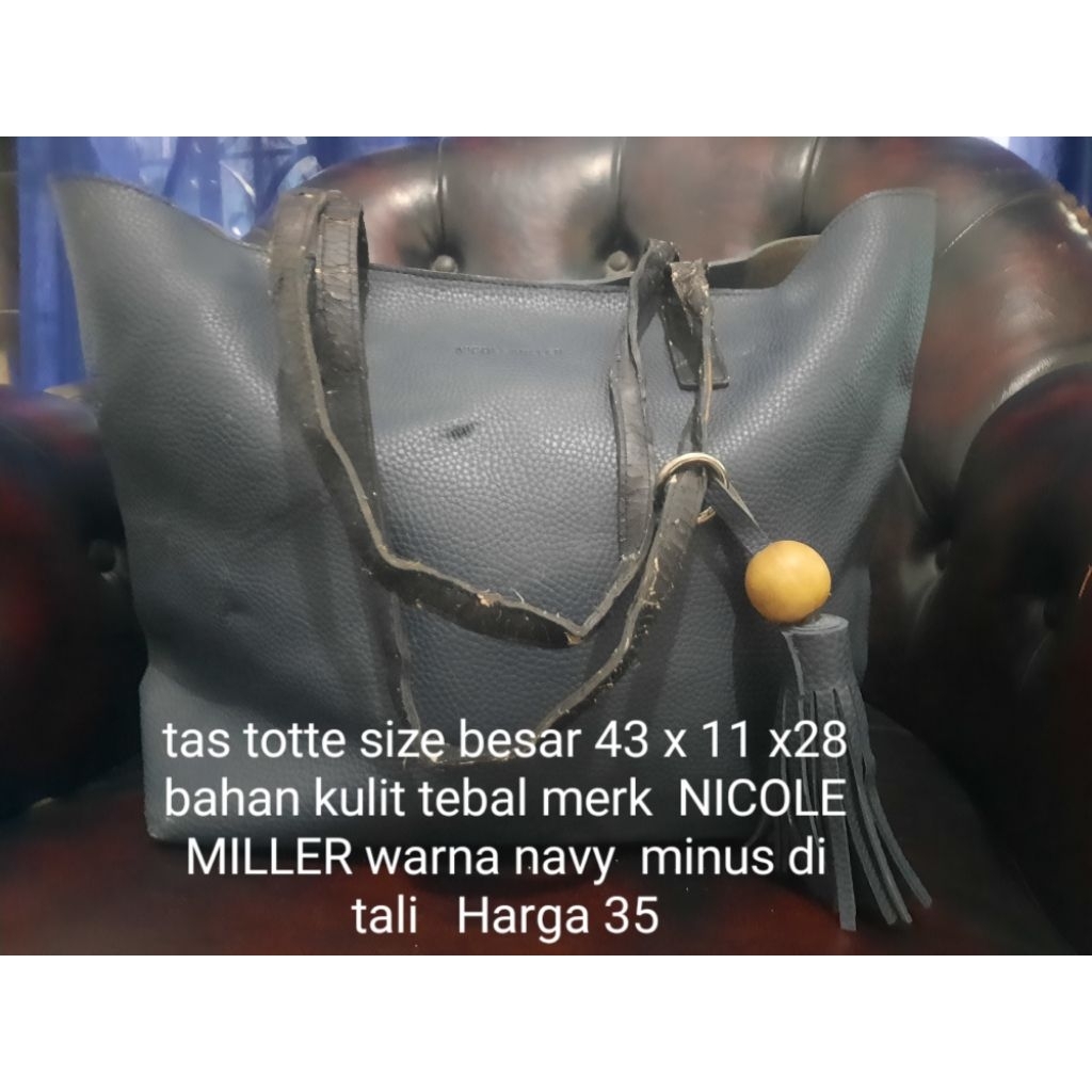 tas totte NICOLE MILLER