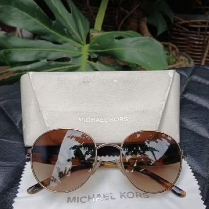 kaca mata hitam michael kors MK1007 106013 sadie III bingkai kawat emas