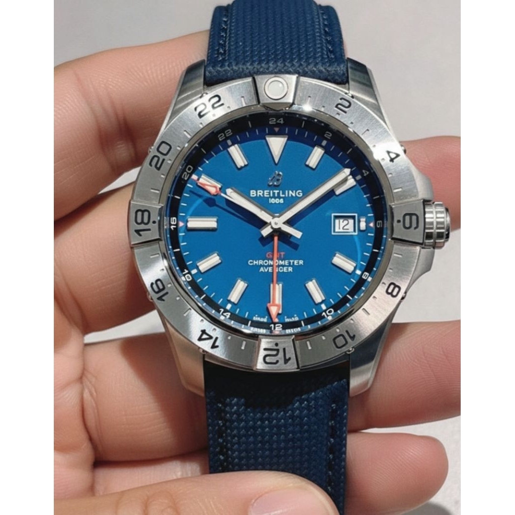 Breitling Avenger A32320101C1X1 44 Automatic GMT