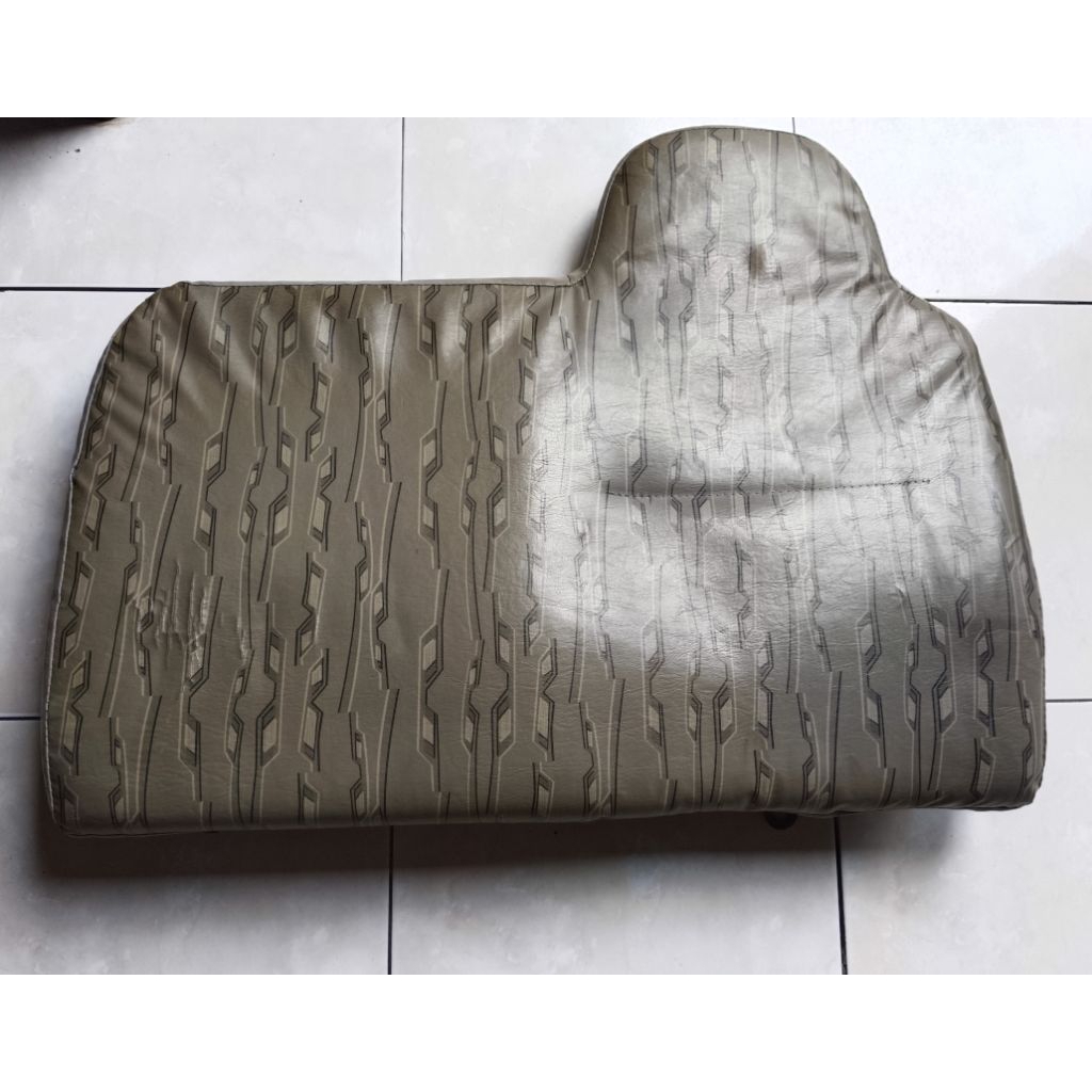Sandaran Jok Kernet Toyota Dyna 110 115 130 HT / Hino Dutro 110 115 130 HD Original