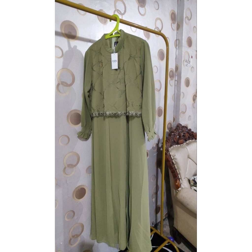 Gamis Nola