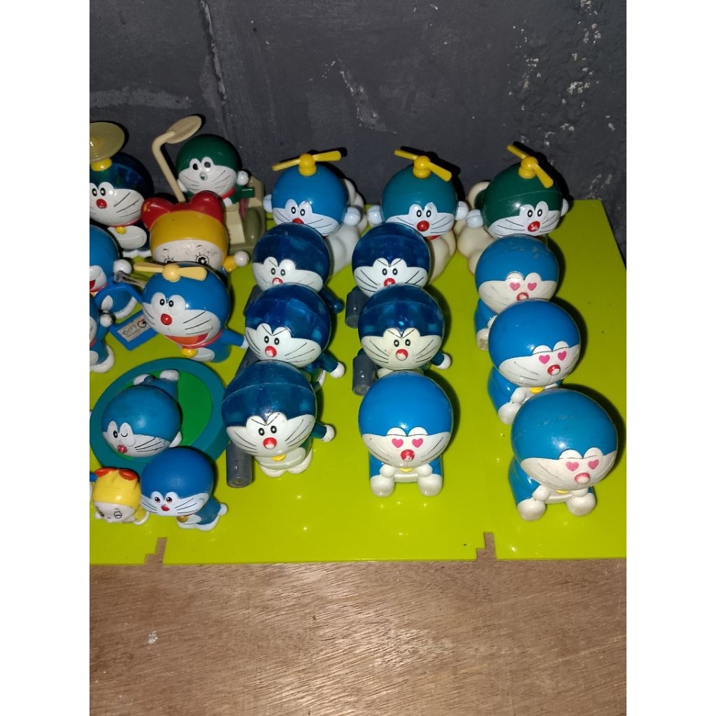 Mainan preloveed McD set Doraemon ( Preloveed )