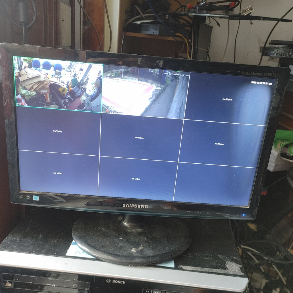 LCD LED Monitor 19 inch 19" Samsung apa adanya sesuai foto