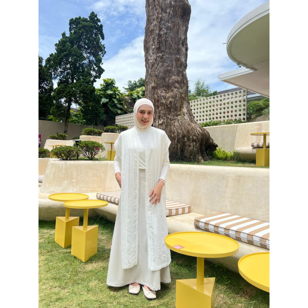 Famiora Raya - Rienda Long Vest