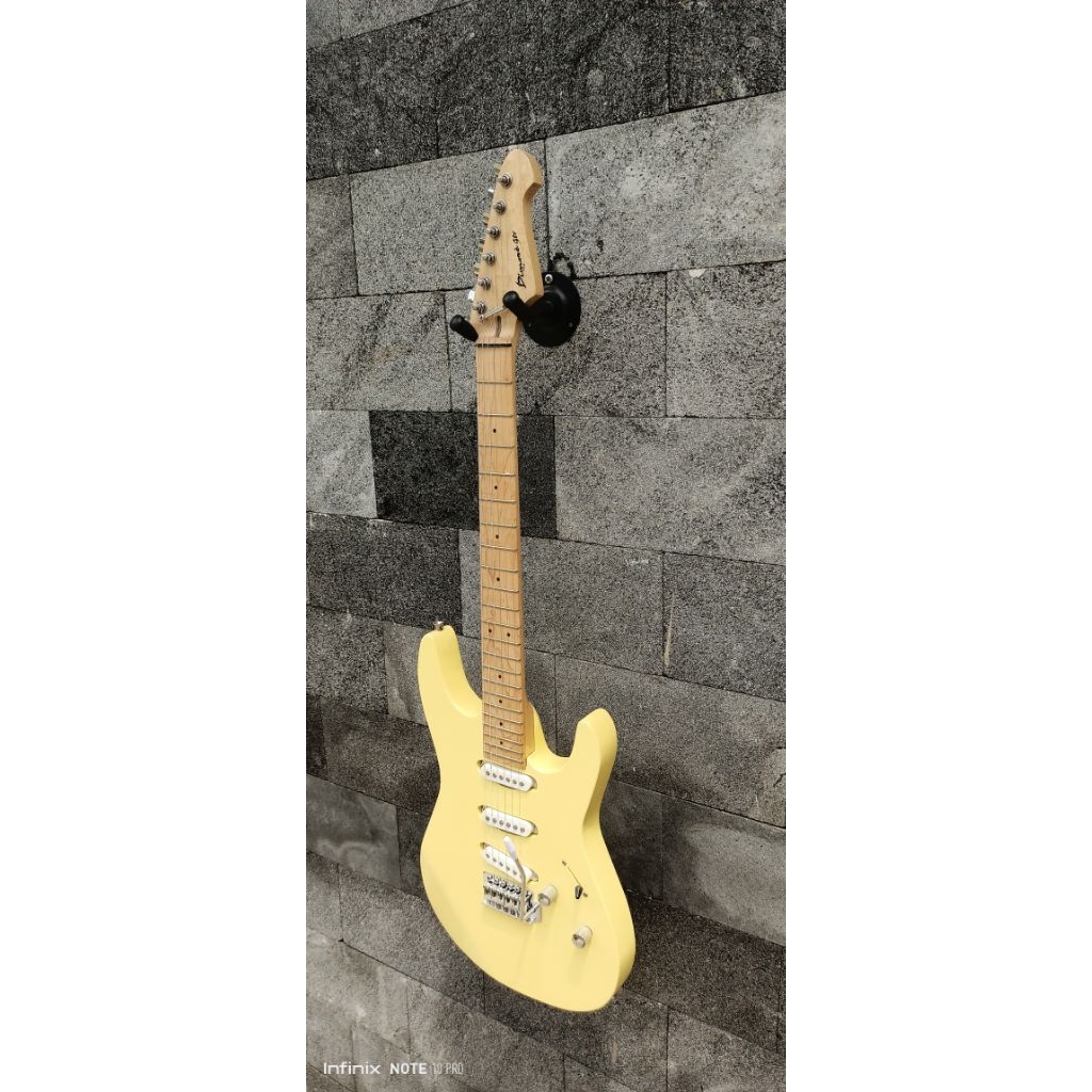 Gitar Listrik guitar