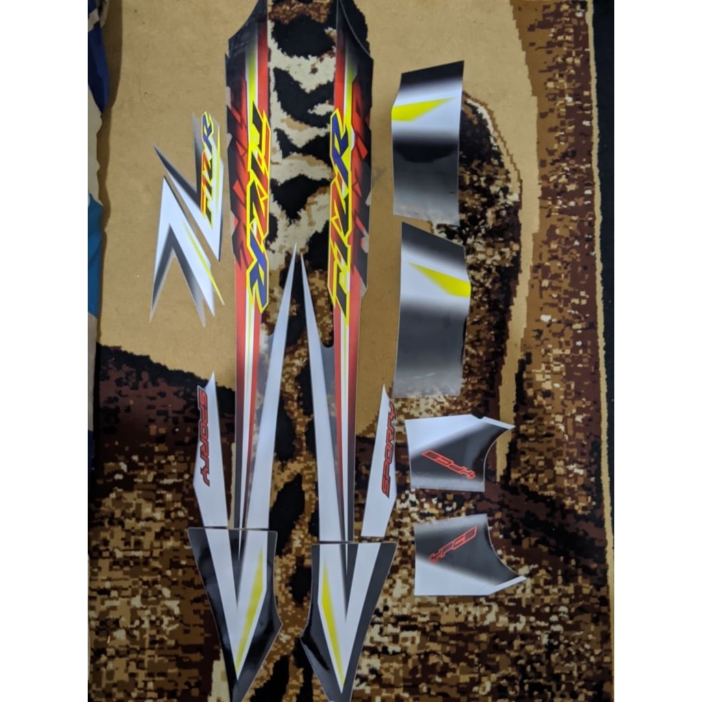 striping fizr 2003 merah hitam custom presisi