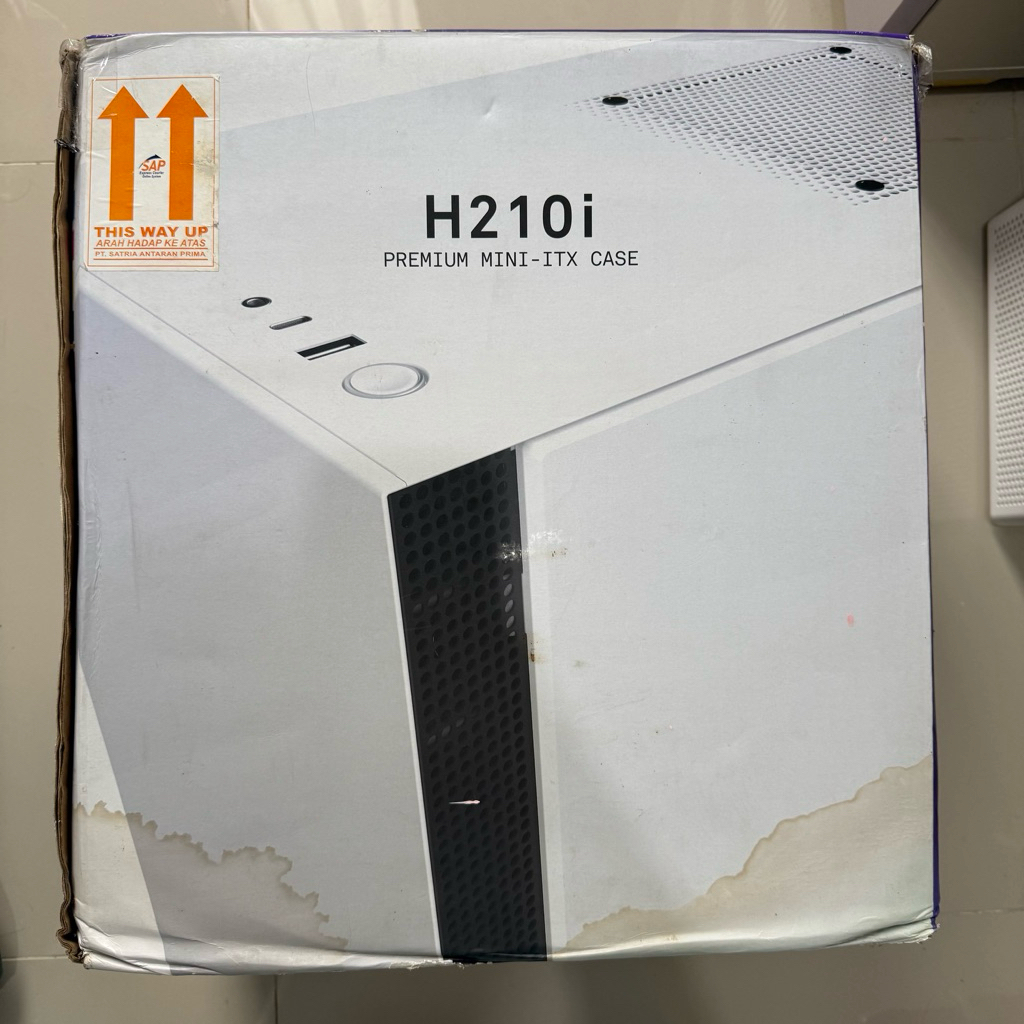 NZXT H210i premium mini-itx case NZXT H210i mini itx case casing NZXT H210 mini itx case casing nzxt