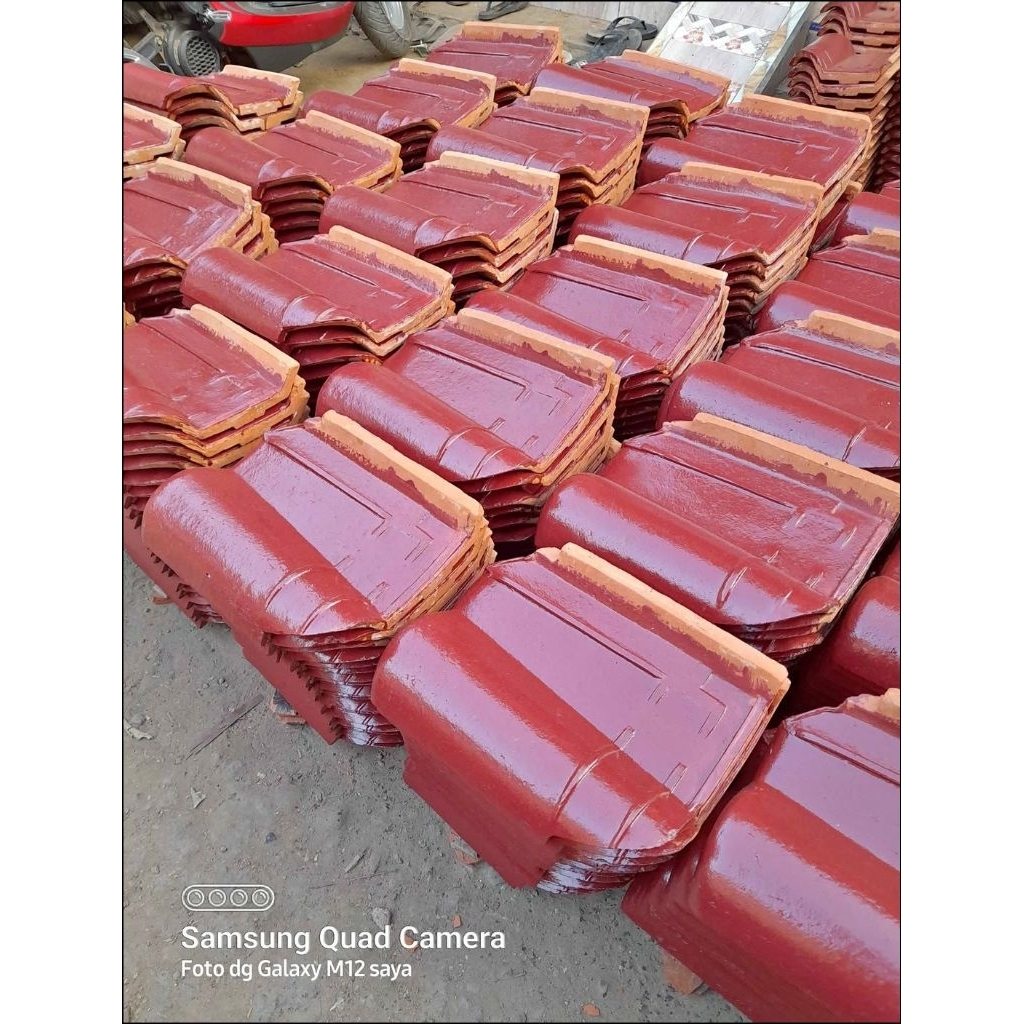 Genteng Mantili Cat Pernis Warna Merah