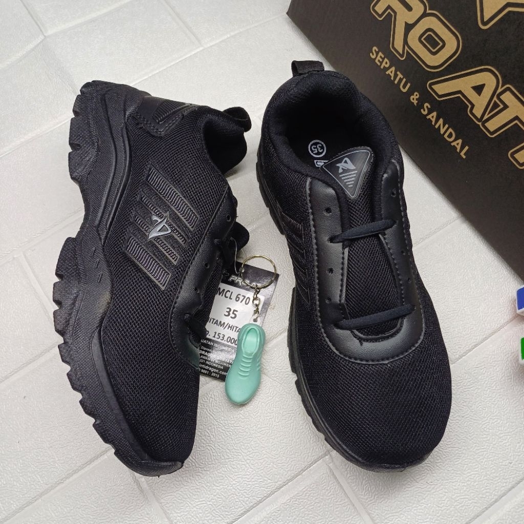 Sepatu sekolah pro att dewasa Mcl 670